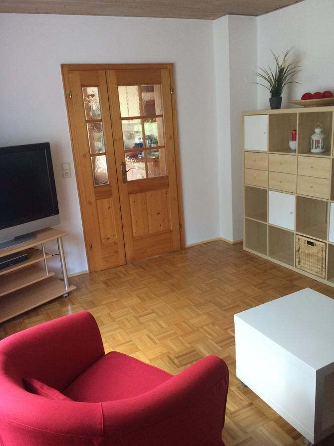 Ferienwohnung Im Gruenen Illschwang Buitenkant foto